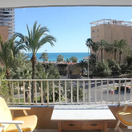 Apartamento Departamento De Categoría En Playa San Juan, Con Vistas Al Mar Y A Metros De La Playa *