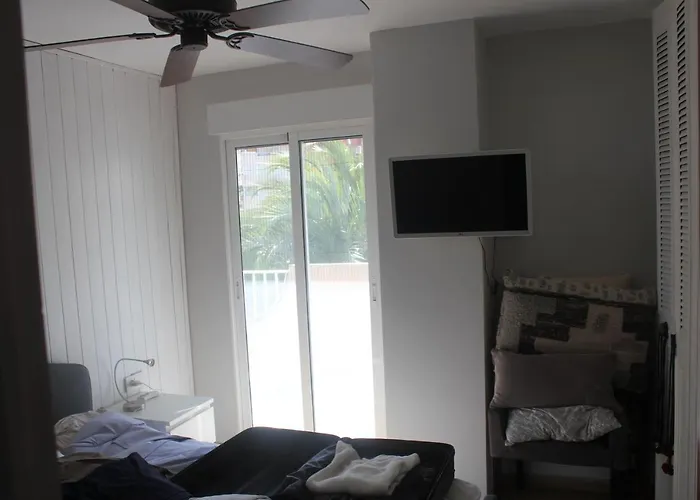 Departamento De Categoría En Playa San Juan, Con Vistas Al Mar Y A Metros De La Playa