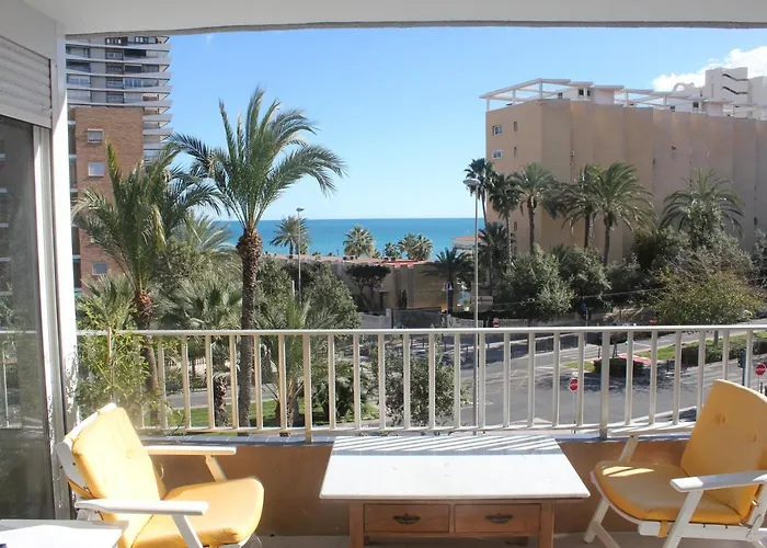 Apartamento Departamento De Categoría En Playa San Juan, Con Vistas Al Mar Y A Metros De La Playa *
